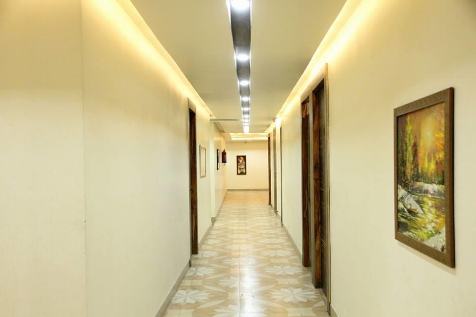 The Grand Orion Hotel Chinhat Exterior photo